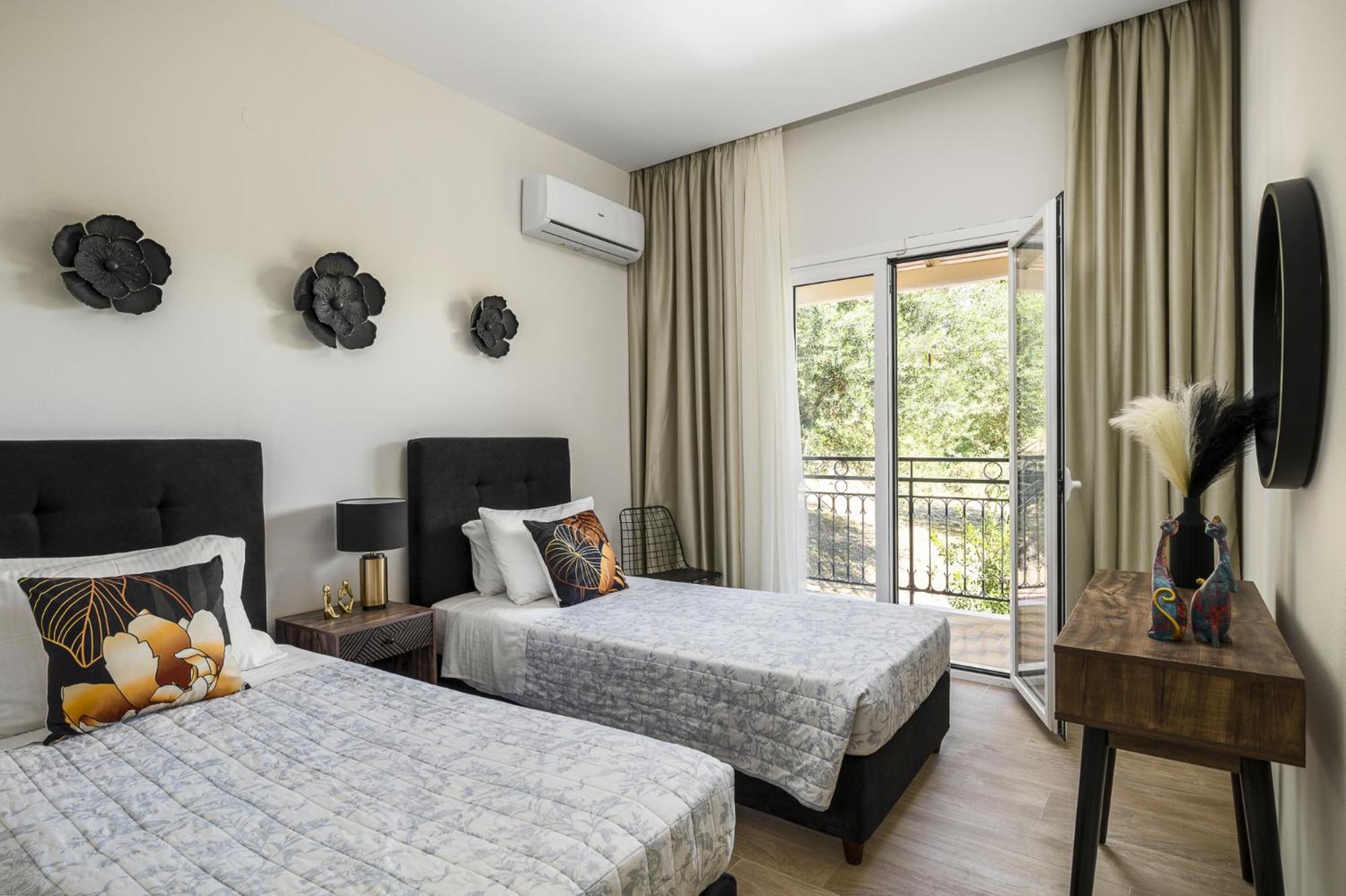Ipsos Pool Apartments, Elena & Maria By Konnect Zewnętrze zdjęcie